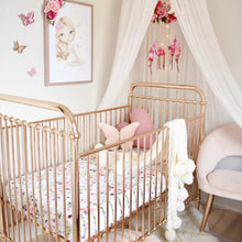 Load image into Gallery viewer, Pom Pom throw blanket  - White