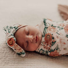 Load image into Gallery viewer, Swaddle &amp; Topknot Set - Florence